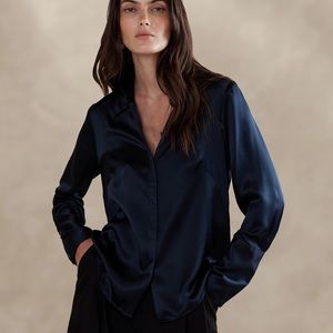 NWT Banana Republic Bliss Silk Blouse Navy Large